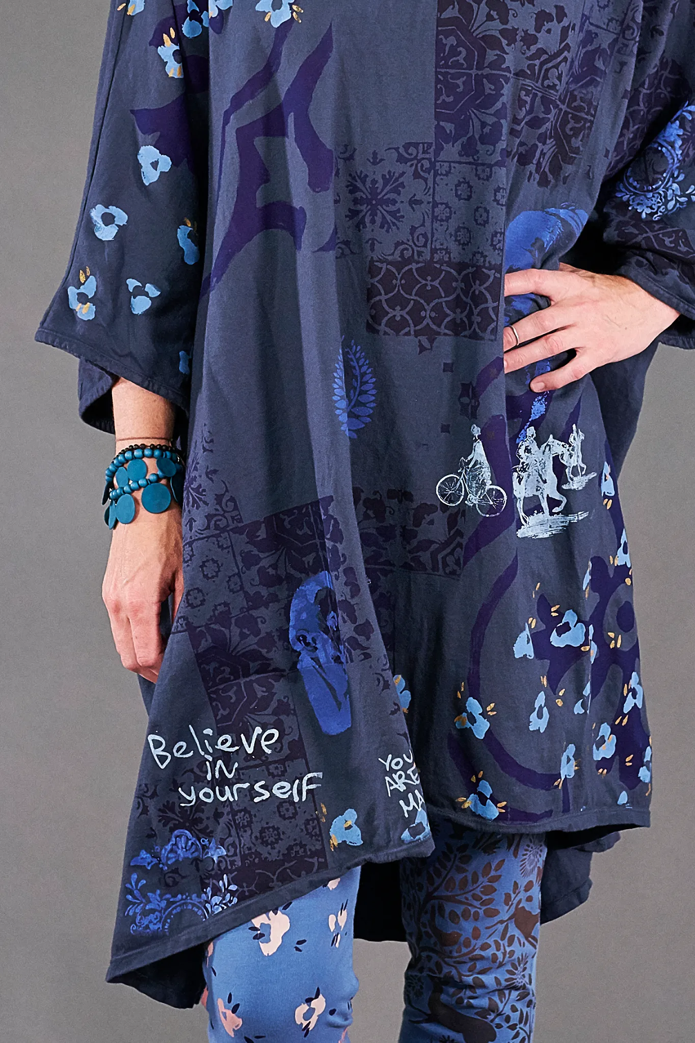 1255 Art Tunic Vintage Indigo-Victorian Garden