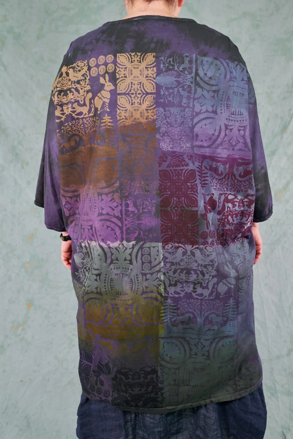 1255HD Kitchen Art Tunic- Grey Storm Animalia-P