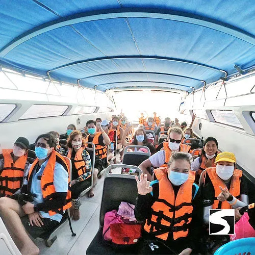 Angthong Marine Park - Cruise Ship Tours Koh Samui