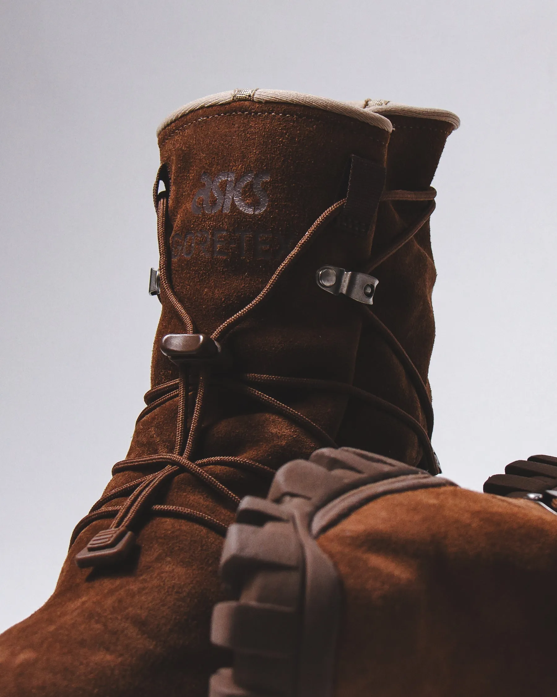 Asics x nonnative Unisex Gel-Yetitokyo Hi GTX Brown 1203A583-200