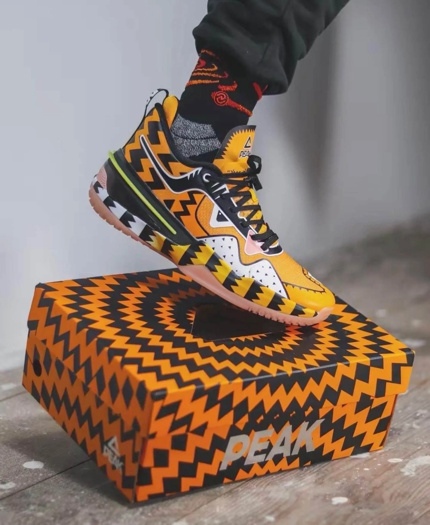 Basketbalové tenisky Peak Basketball Match Shoes Year Of The Tiger Limited Edition Flash 3 Mango Yellow