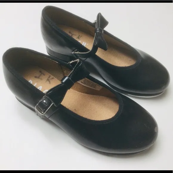 BLOCH - YOUNG GIRLS - SIZE 10.5 - BLACK - MARY JANE - TAP DANCE SHOES