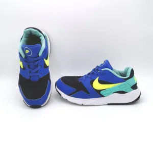 BOY SIZE 2 YOUTH - NIKE, Running Shoes, Stretch Laces VGUC B2