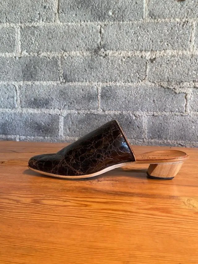 Cydwoq East Mule