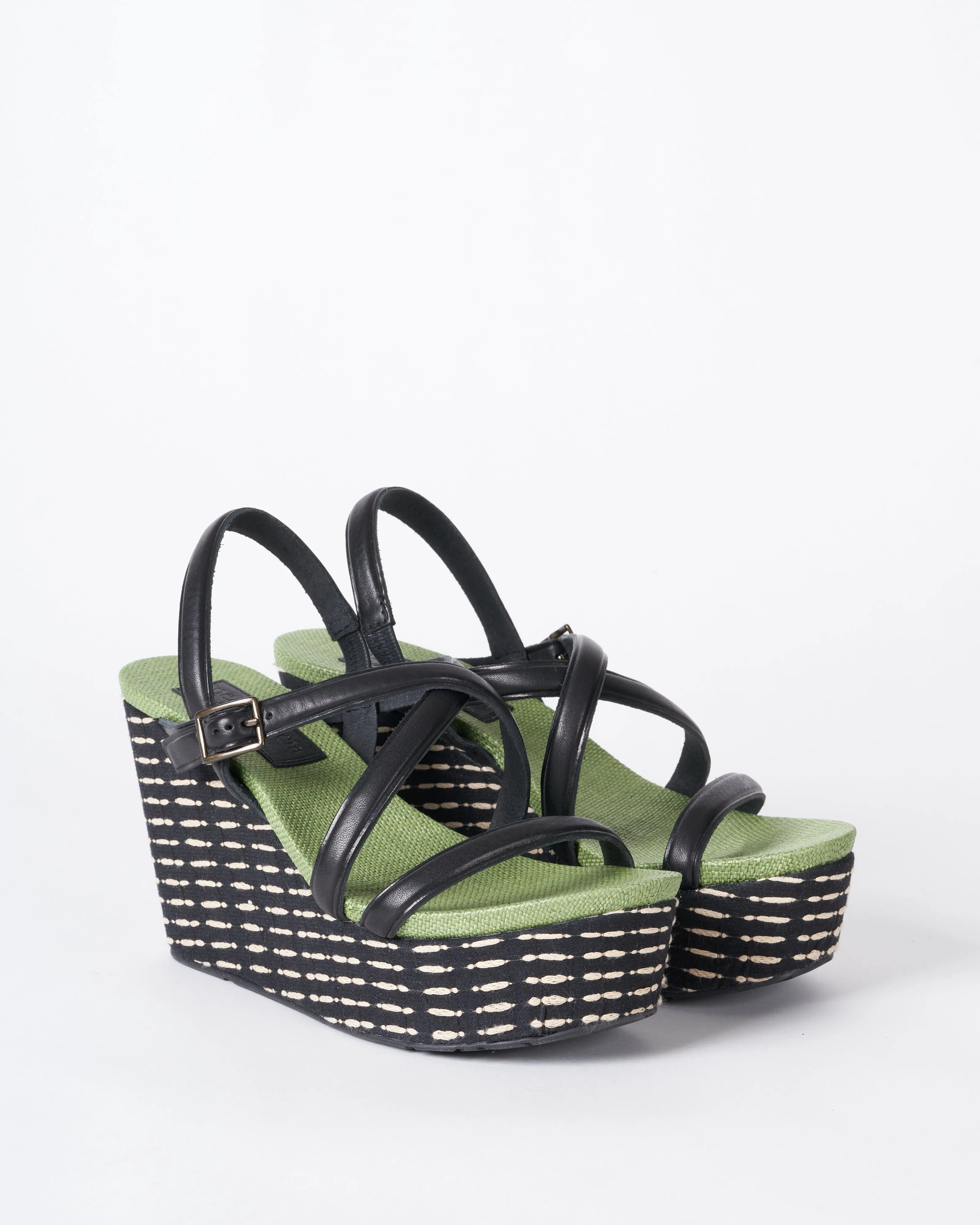 dalia - black vacchetta 02