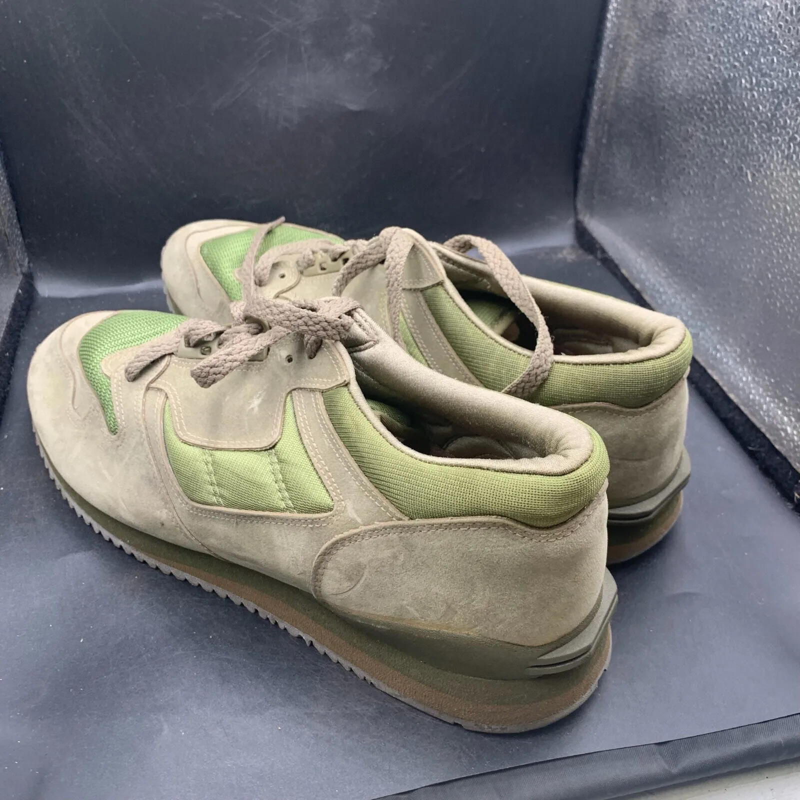 Genuine British Army Green PT Running Shoes Gym Trainers - Size UK 10 - EU 45
