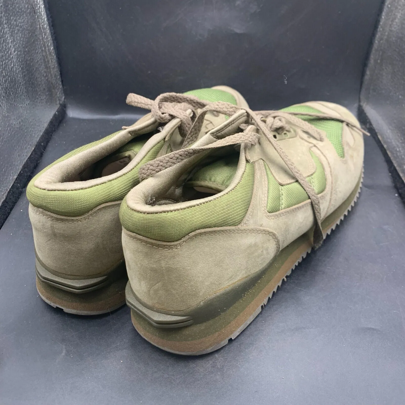 Genuine British Army Green PT Running Shoes Gym Trainers - Size UK 10 - EU 45