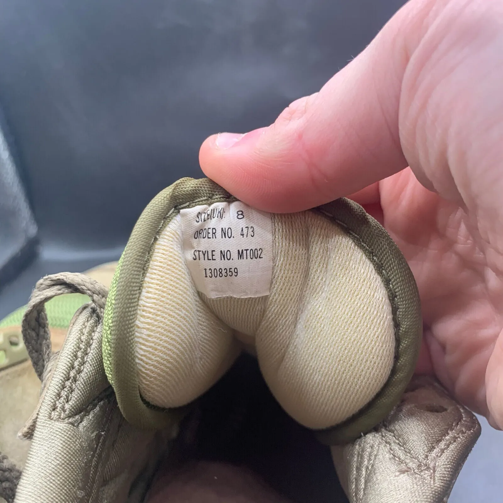 Genuine British Army Green PT Running Shoes Gym Trainers - Size UK 8 - EU 42
