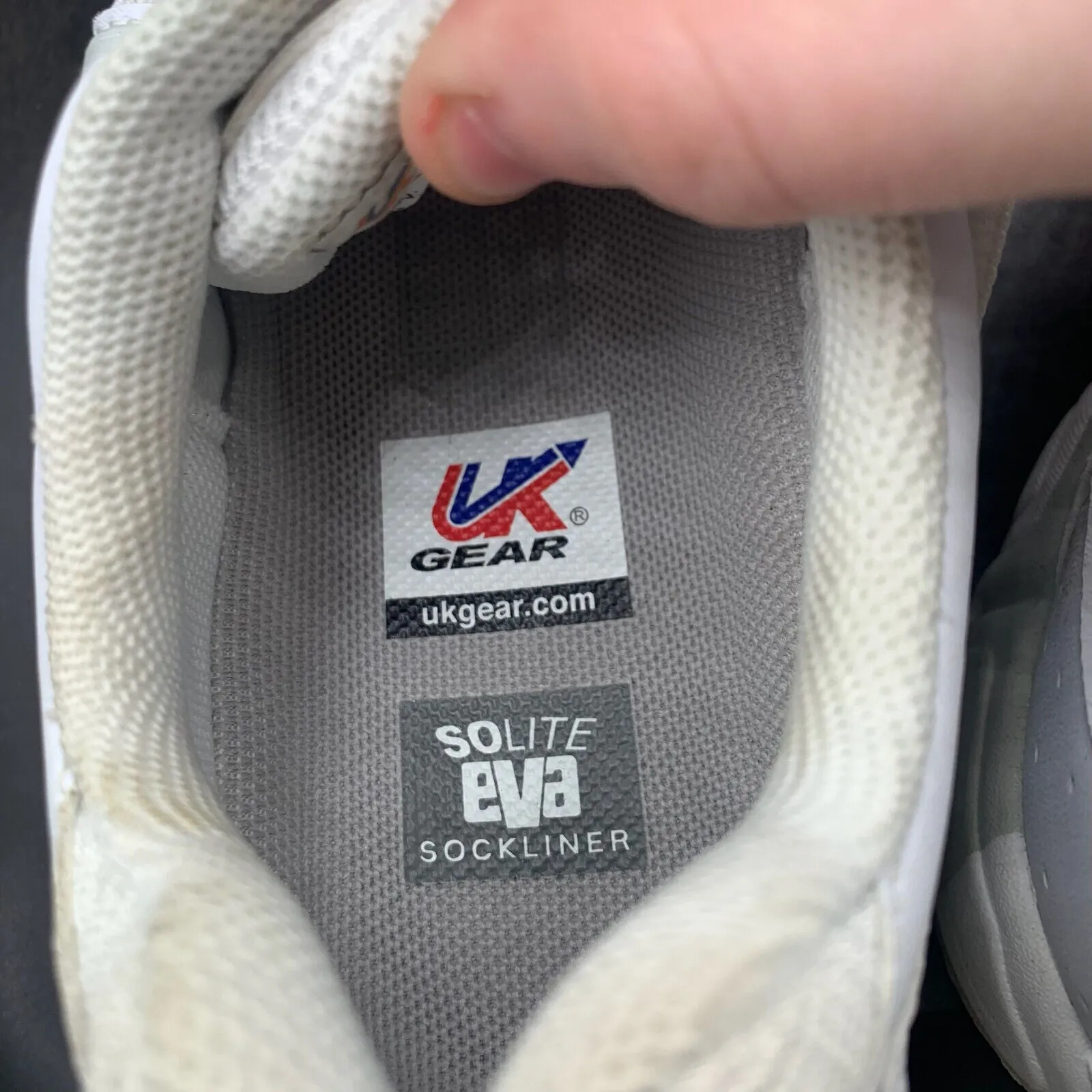 Genuine British Army PT Running Shoes Pumps Gym Trainers - Size UK 8.5 - EU 42.5