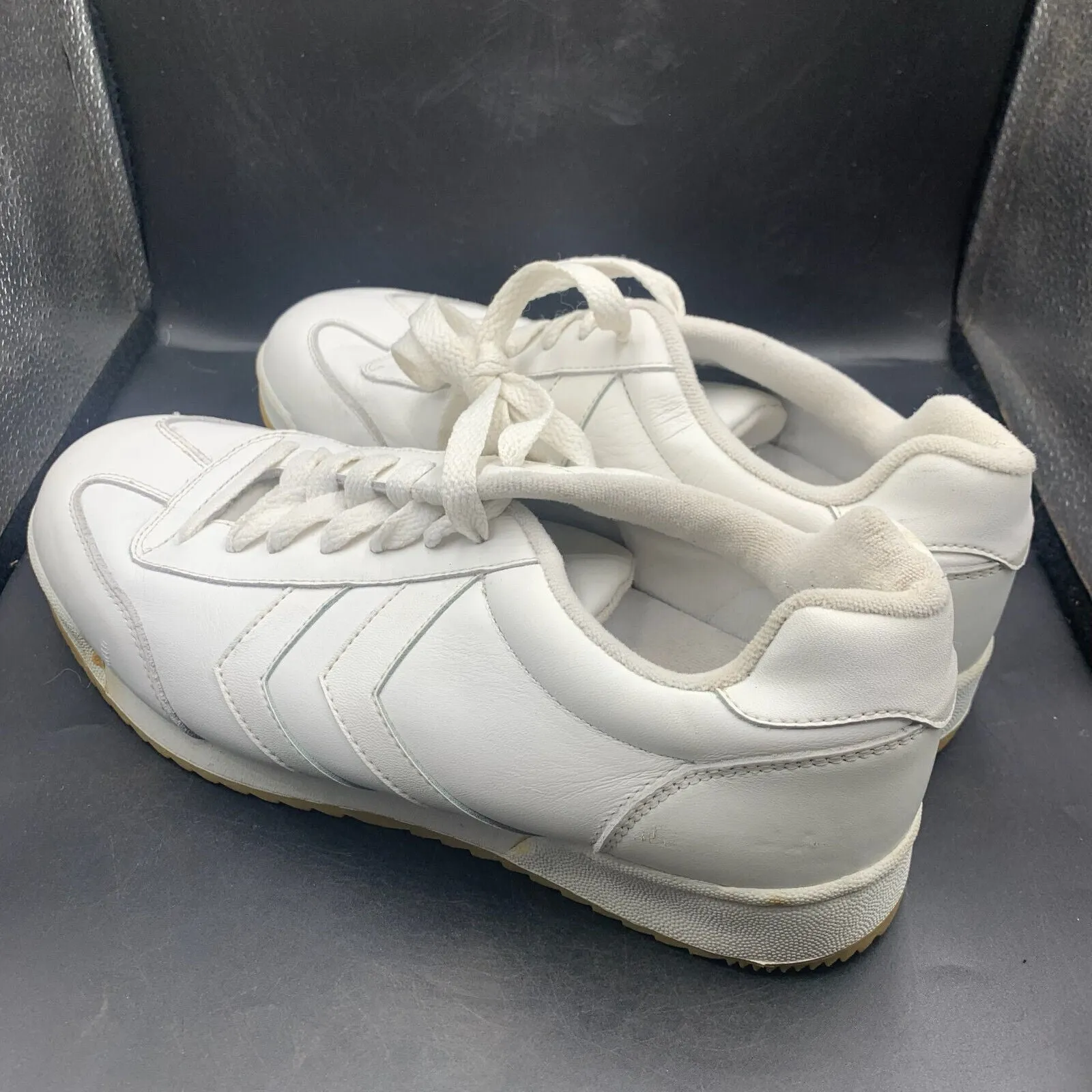 Genuine British Army PT Running Shoes Pumps Gym Trainers - Size UK 9 - EU 43