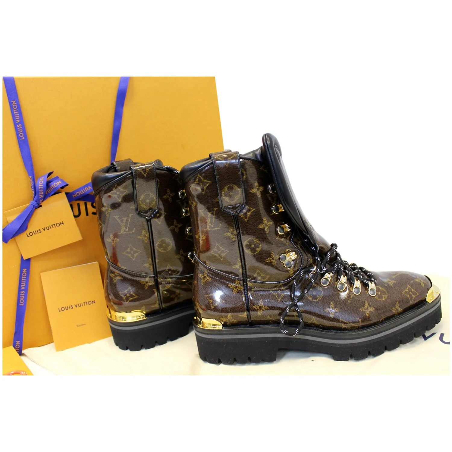 LOUIS VUITTON Outland Monogram Glaze Canvas Ankle Boot Size 9