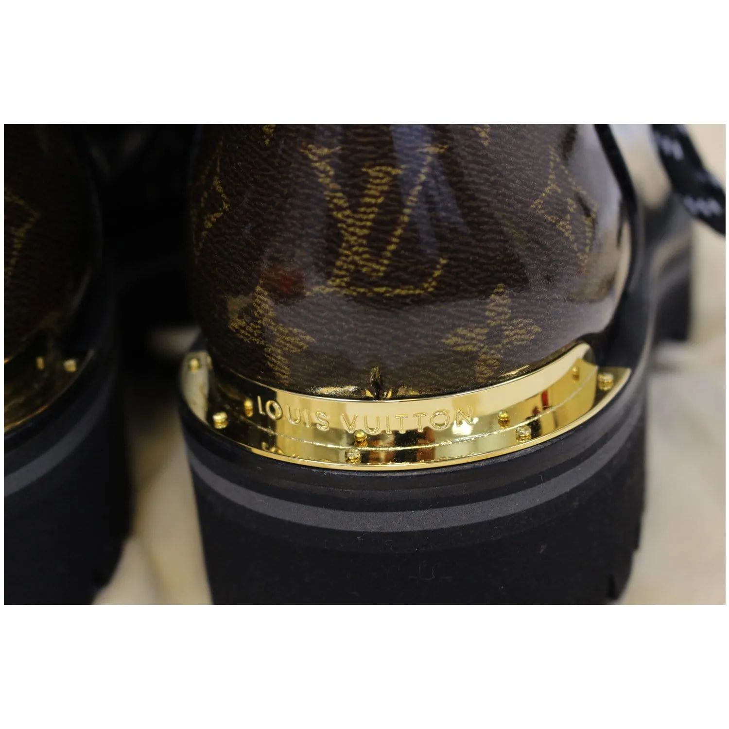 LOUIS VUITTON Outland Monogram Glaze Canvas Ankle Boot Size 9