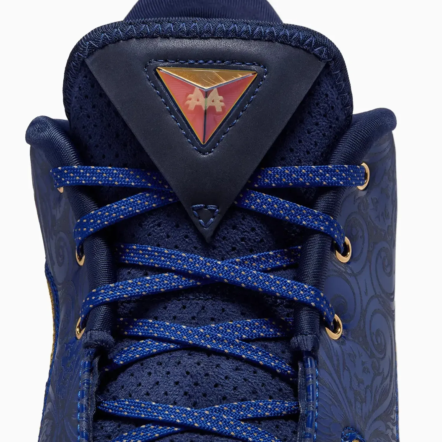 Men's LeBron XXII "Token"