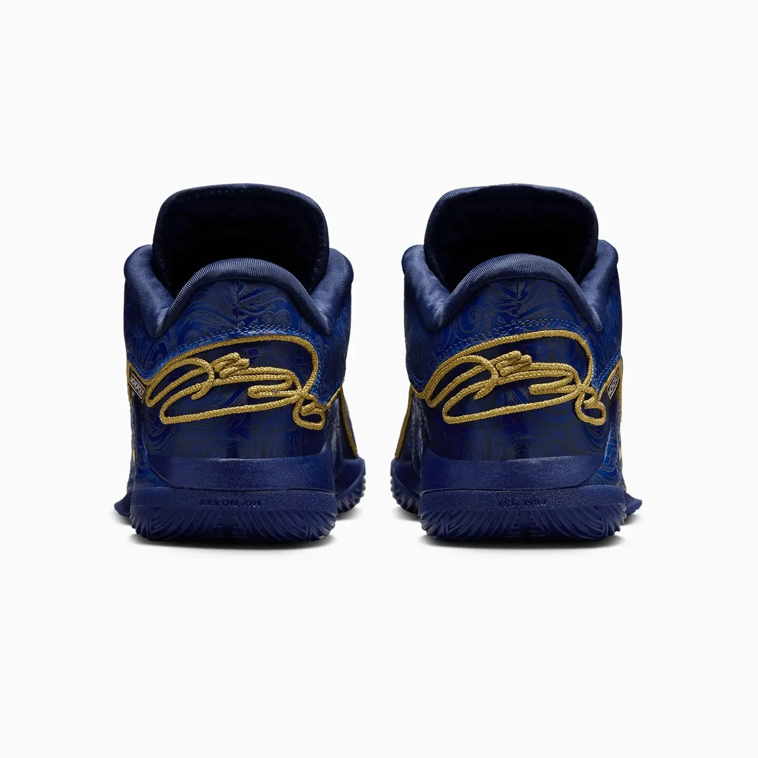 Men's LeBron XXII "Token"