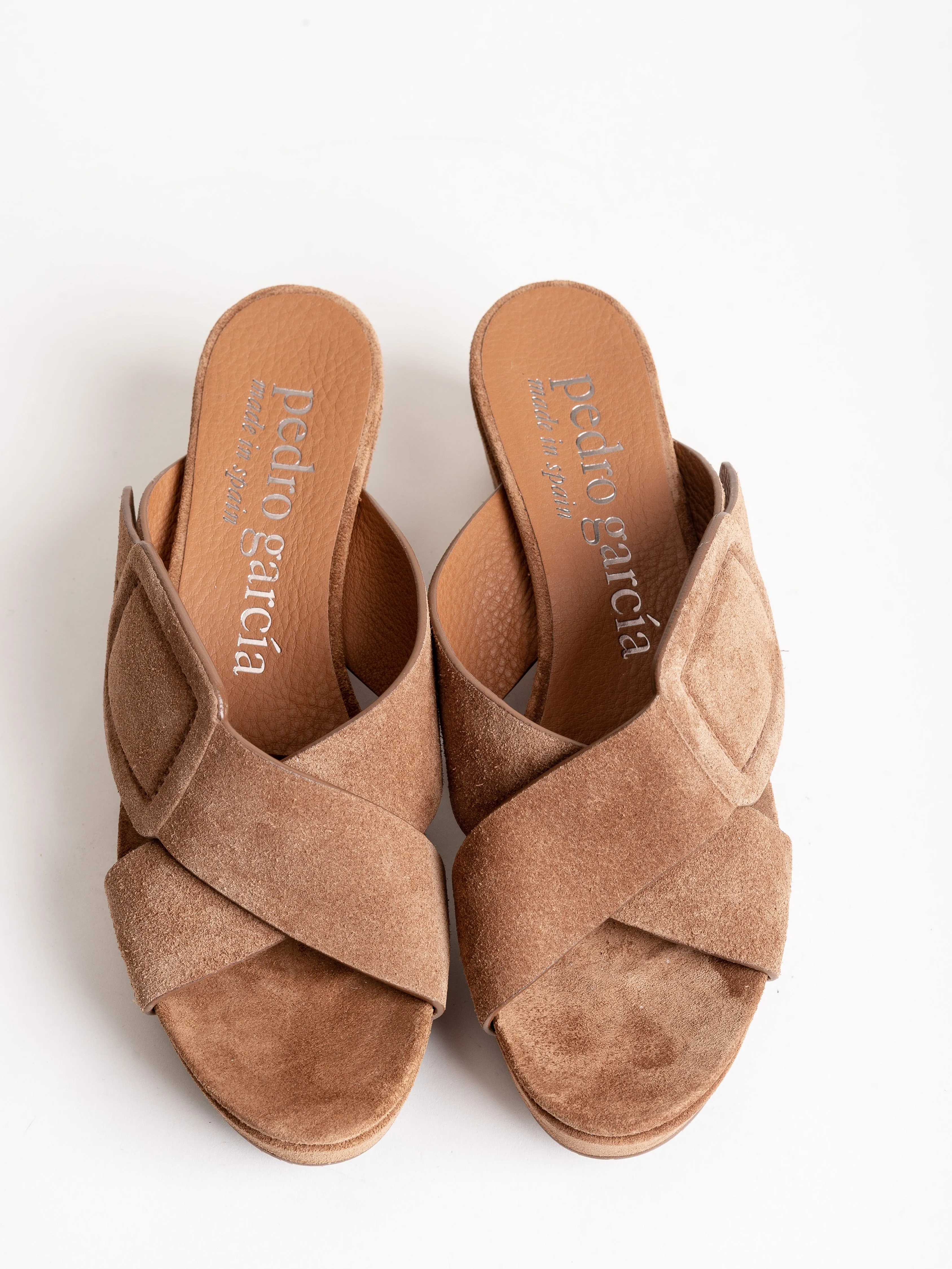 nanette heel - hazelnut castoro