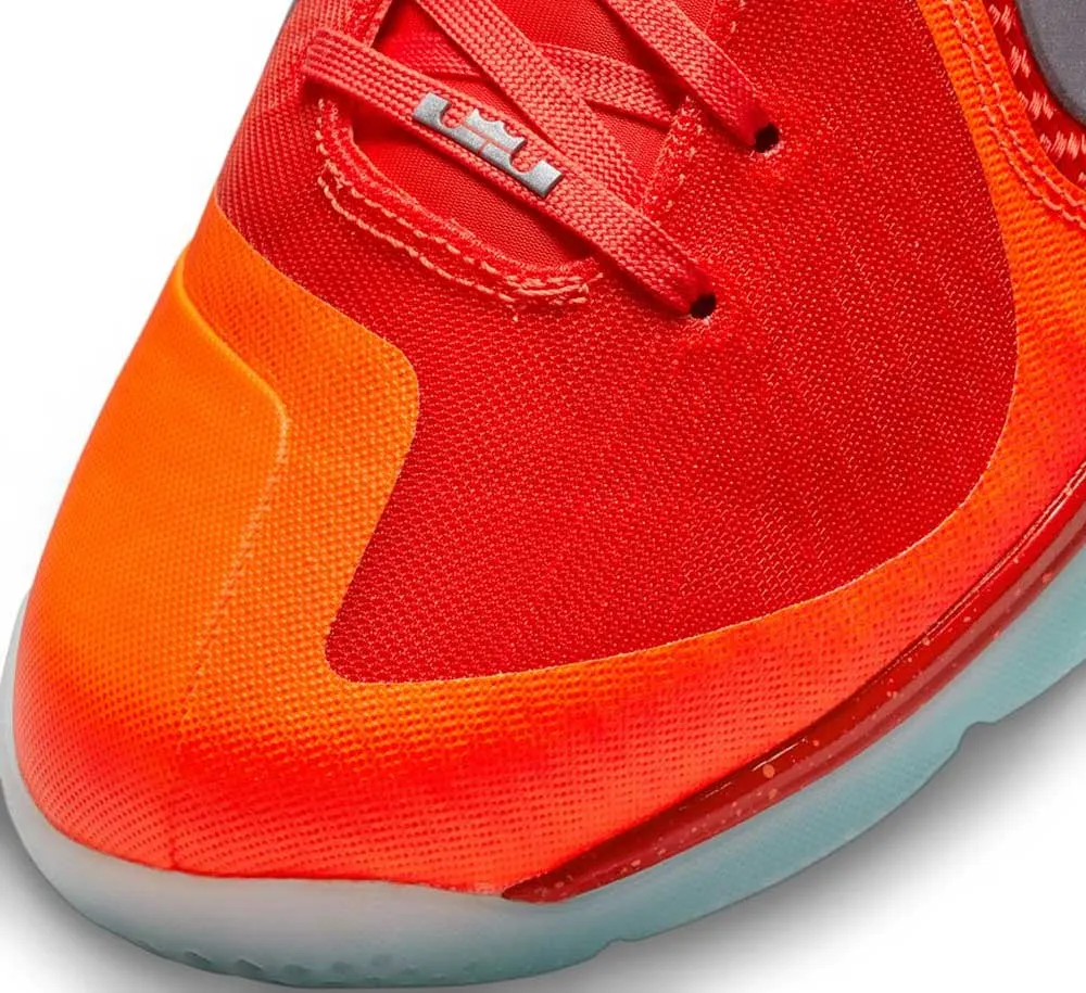 NIKE LEBRON 9