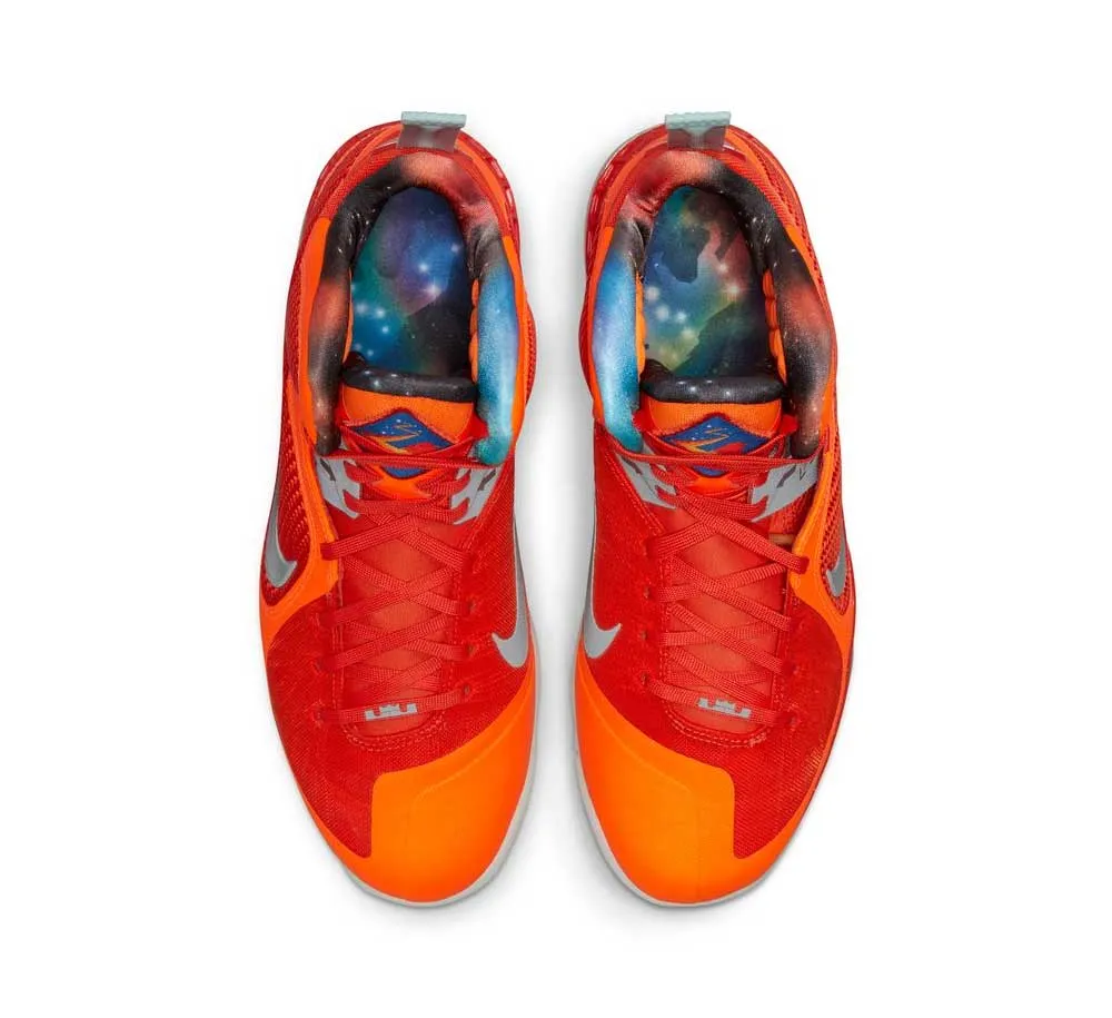 NIKE LEBRON 9