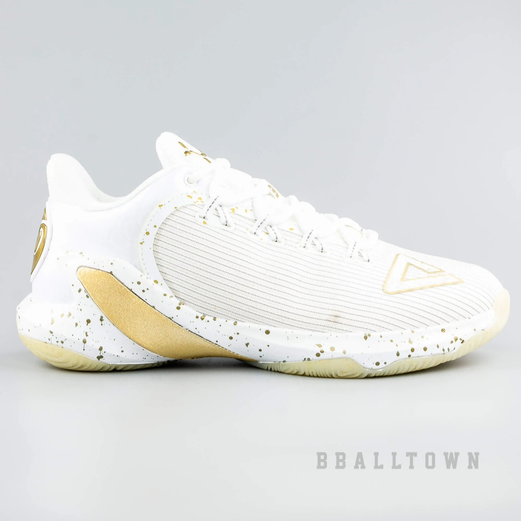 Peak Basketball Shoes Tony Parker TP9 V Year Of Dog White/Gold