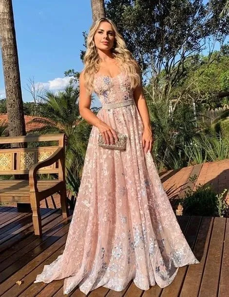 Pink A Line Lace Appliques Spaghetti Straps Long Prom Dresses LW1242