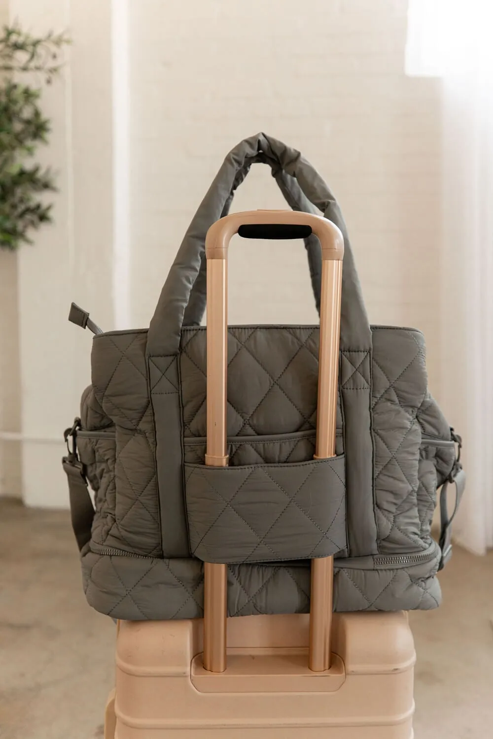 VOYAGER quilted grey